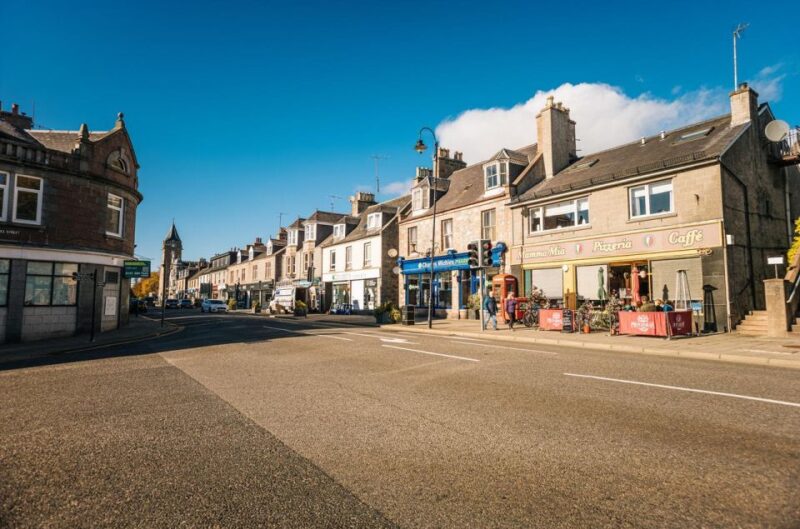 History and Nature: Full-Day Private Tour from Aberdeen - Strolling Through Banchory: The Highland Town