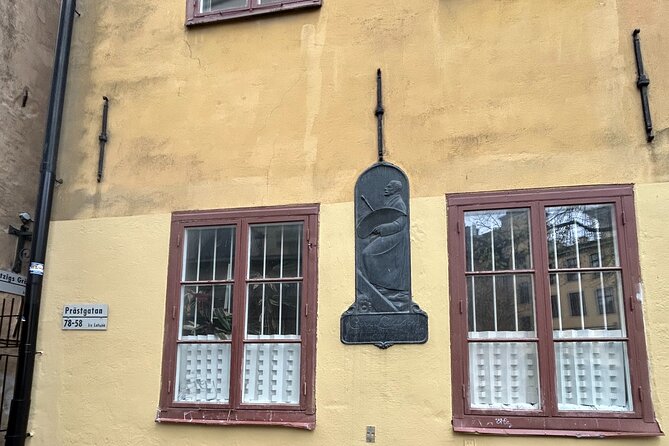 History and Secrets of Gamla Stan Audio GPS Guided Walking Tour - Exploring Vasterlanggatan: One of the World’s Best Walking Streets