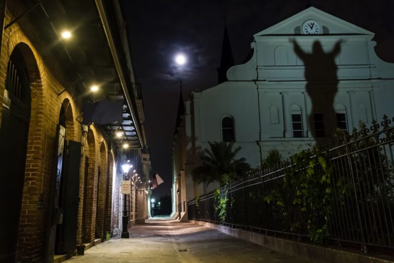 History and Supernatural Tour - Discovering the Haunted Streets of the French Quarter