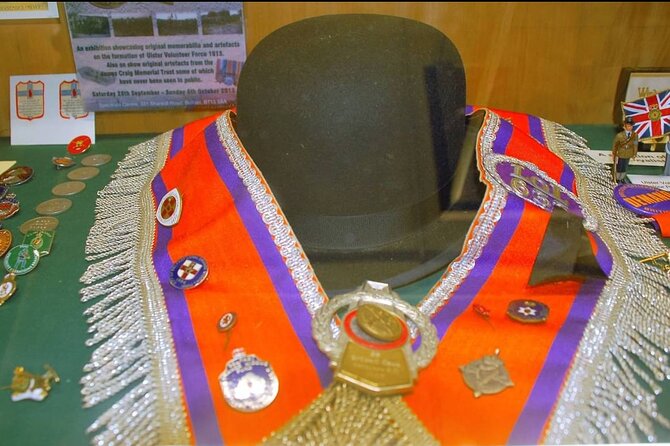 History of Belfast conflict and terror 1 hour black taxi tour - Visiting the Divis Flats: A Historic Military Base