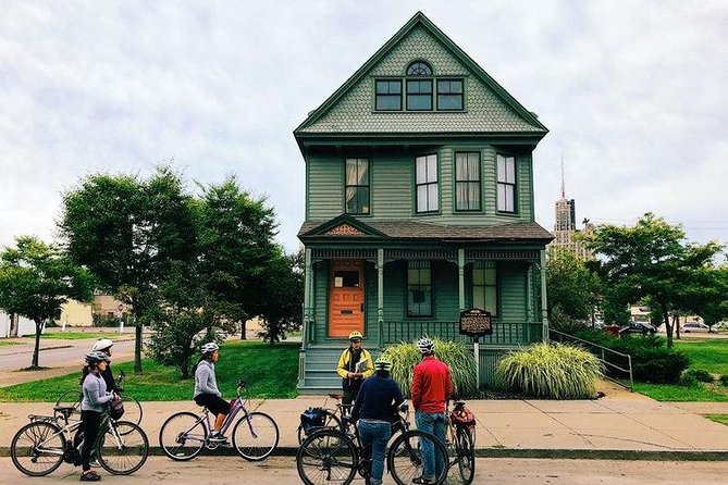 History Ride: The Best of Buffalo by Bike - The Starting Point: Buffalo Bike Tours & Bike Rentals