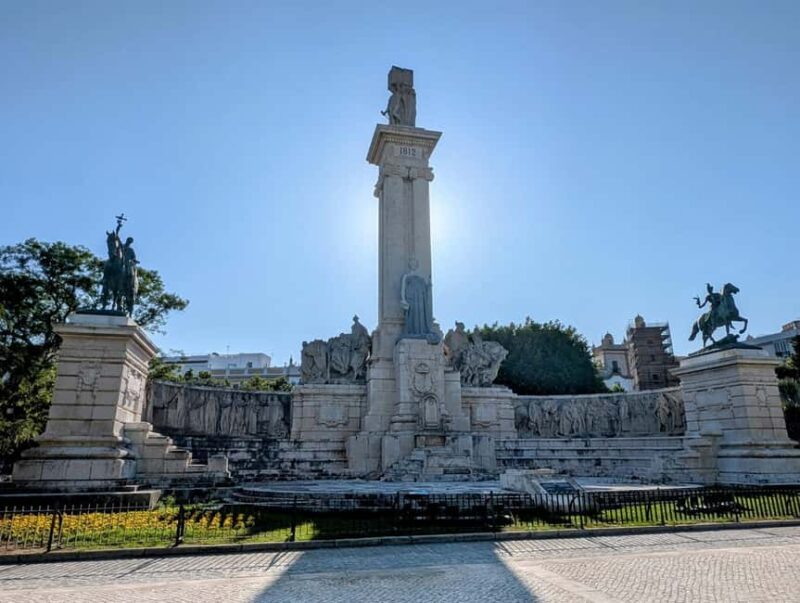 History & Tapas: Walking tour with a Local Guide - Explore Cádiz with a Local Guide and Tasty Tapas