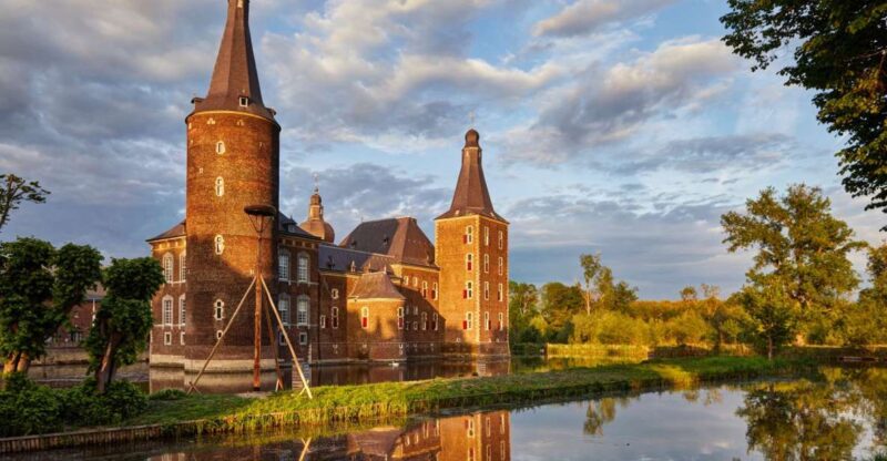 Hoensbroek: Entry Ticket to Hoensbroek Castle - Key Points