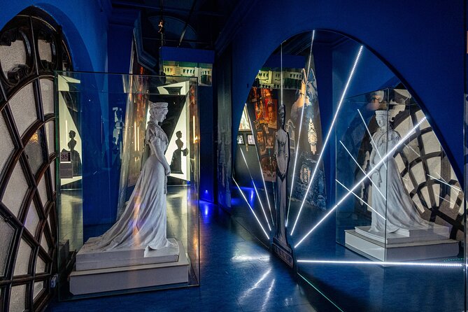 Hofburg Imperial Palace and Sisi Museum Skip the line tour - Scenic Stroll Through the Volksgarten