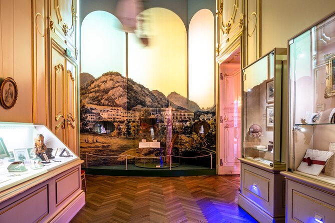 Hofburg Imperial Palace and Sisi Museum Skip the line tour - Logistics and Group Size