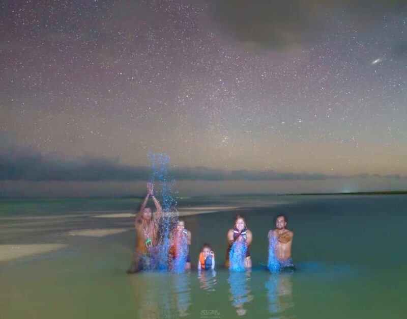 Holbox: Bioluminescence Kayaking and Stargazing - Guided Kayaking to Punta Mosquito Sandbanks