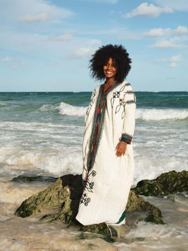 Holbox Photoshoot Private Professional Fashion Photographer - Key Points