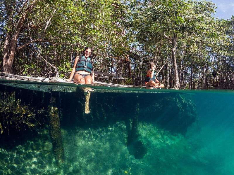 Holbox: Yalahau, Passion Island and Punta Mosquito Boat Tour - Guides and Customer Satisfaction