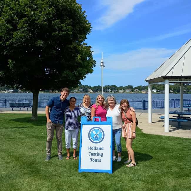 Holland, MI: Westside Stories and Tastes Walking Food Tour - Discovering Historic Homes: Cappon House and Settlers House