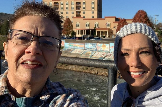 Holly Springs Hustle Scavenger Hunt - Logistics: Meeting Point and Group Size