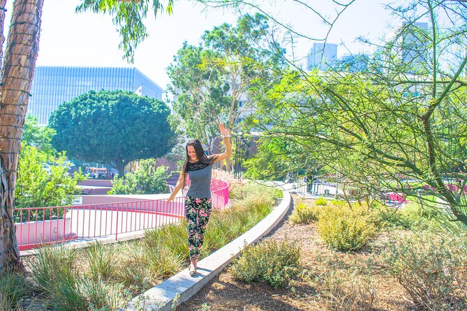 Hollywood, Celebrity Homes, Film Locations and Sunset Strip Tour in Los Angeles - Key Points