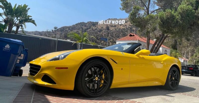 Hollywood Sign 50 Min Ferrari tour (drive or be driven) - Key Points