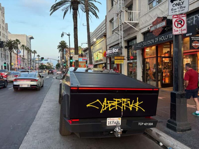 Hollywood Sign Tesla X, Spyder or Cybertruck Tour 2h-2 stops - Logistics and Tour Flexibility