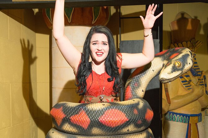 Hollywood Wax Museum Admission Ticket in Pigeon Forge - Key Points