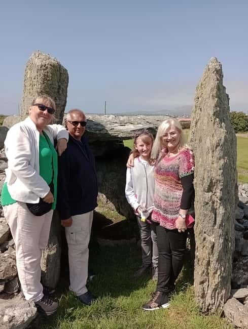 Holyhead: Anglesey Highlights Shore Excursion - Visiting the 5500-Year-Old Burial Chamber