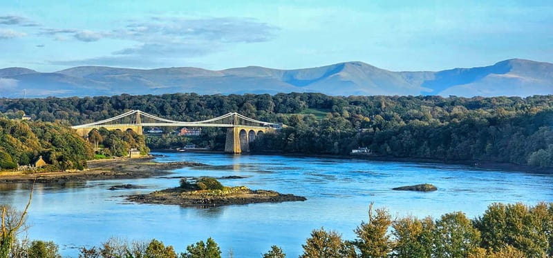 Holyhead Port: Luxury Private Highlights Tour of North Wales - The Quirky Photo Stop at Llanfair PG