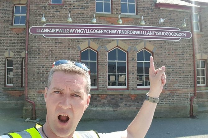 HOLYHEAD SHORE EXCURSION: North Wales Adventure - Sightseeing Day Trip Tour - Picking Up at Holyhead’s Meeting Point