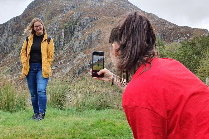 HOLYHEAD SHORE EXCURSION: North Wales Adventure - Sightseeing Day Trip Tour - Step Back in Time at Caernarfon Town Walls