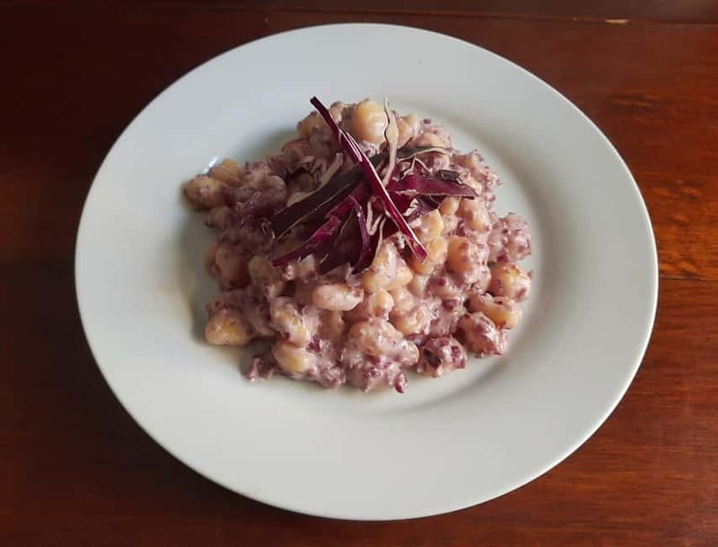 Home Cooking Course: Fresh Pasta with Private Chef in the Heart of Rome - Practical Details: Duration, Languages, and Group Size