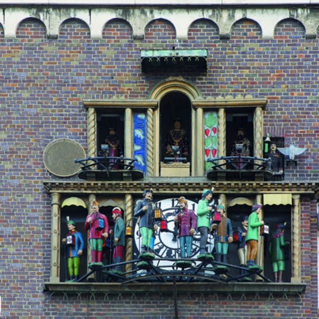 Home to Hungarian Paprika, Szeged private Tour from Budapest - Exploring Szeged’s Oldest Structures and Religious Heritage