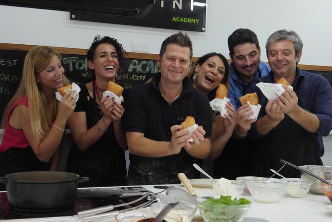 Homemade Pizza Class in Napoli - Beverages and Meal: Water, Aperitif, and Delicious Results