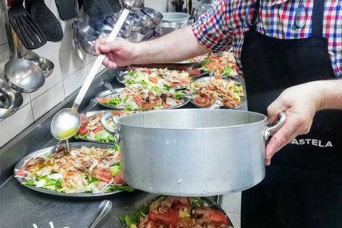 HONDARRIBIA SIGHTSEEING and GASTRONOMIC SOCIETY - Gastronomic Adventure - Logistics: Round-Trip Transport & Private Experience