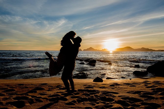 Honeymoon Photo Session in Los Cabos - The Location: Meeting at Misiones Beach in Los Cabos