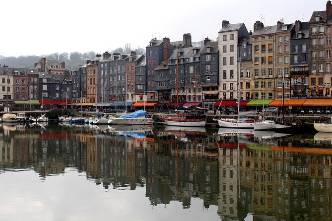 Honfleur Private Walking Tour With A Professional Guide - Honfleur’s Cobblestone Streets and Half-Timbered Houses