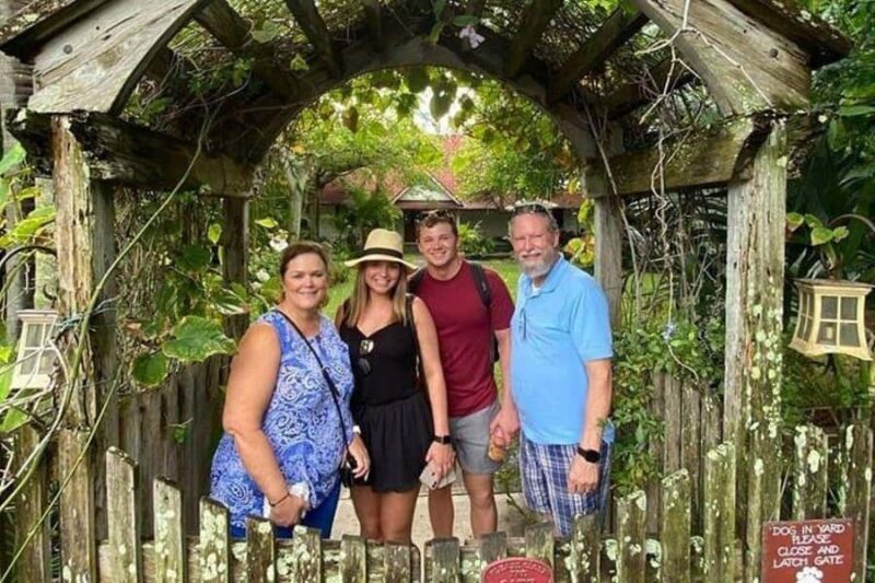 Honolulu: Afternoon at McGarrett's-Hawaii Five-O - Snacks, Relaxation, and Ocean Views at Bayer Estate