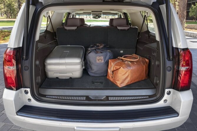 Honolulu Airport & Waikiki Hotels Private Transfer by SUV(up to 6 people) - Comfort and Safety During Your Transfer