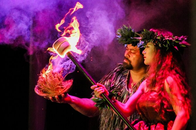 Honolulu: Ka Moana Lau at Aloha Tower  Oceanfront Luau Show - Seating, Viewing, and the Celebrity Upgrade