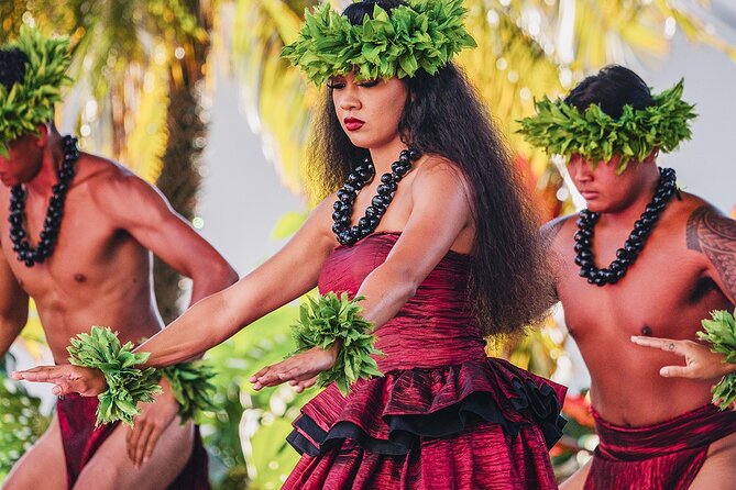 Honolulu: Ka Moana Lau at Aloha Tower  Oceanfront Luau Show - Food Quality and Service Considerations