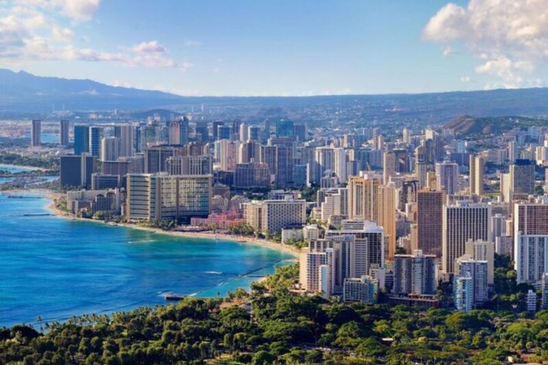 Honolulu: Private custom tour with a local guide - Logistics and Accessibility