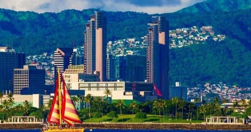 Honolulu: South Shore Open Sail - Key Points