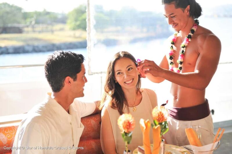 Honolulu: Sunset 5 Course Dinner Cruise with Entertainment - Experience the Best of Honolulu’s Sunset with a Premium Dinner Cruise