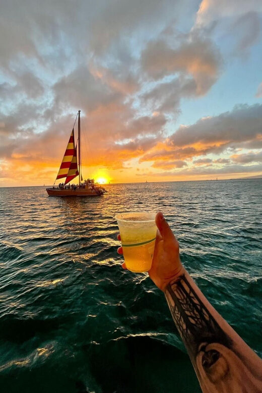 Honolulu: Sunset Catamaran Sailing Experience - Key Points