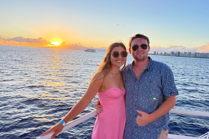 Honolulu Sunset & Friday Fireworks Dinner Cruise - Waikiki Coast Sunset Cruise and Fireworks View