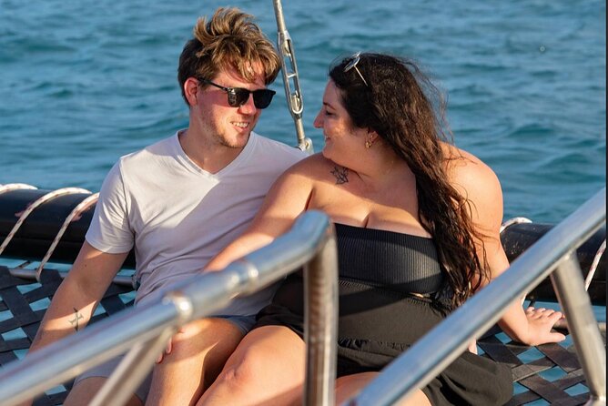 Honolulu Sunset Sail from Kewalo Harbor Including Drinks - The Sunset Views and Photo Opportunities