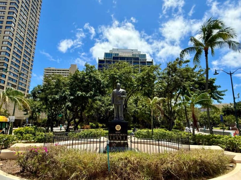 Honolulu: Waikiki Food Tour with Local Guide - Hawaiian BBQ and Local Flavors