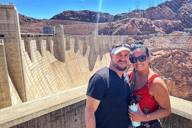 Hoover Dam Walk-On-Top Tour w/ Seven Magic Mountains & Vegas Sign - The Tour Guides and Their Role