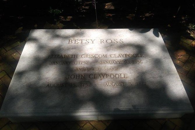 Hop-on Hop-off and Philly By Night Tour Combo - Experience the City During Daylight and Nighttime