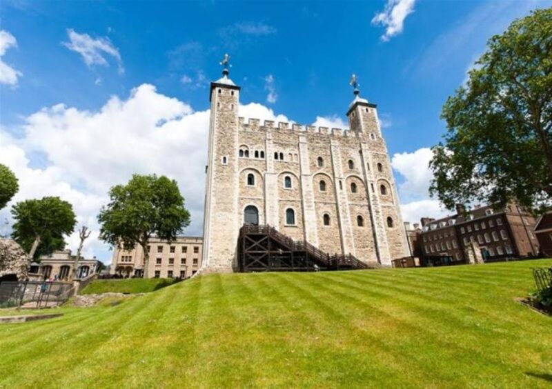 Hop on Hop off London Bus Tour & Tower of London - Practical Tips for the Tour