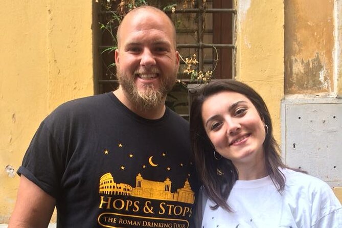 Hops and Stops Rome: History and Beer Walking Tour in the Eternal City - Visiting a Local Alimentari Shop for the First Beer