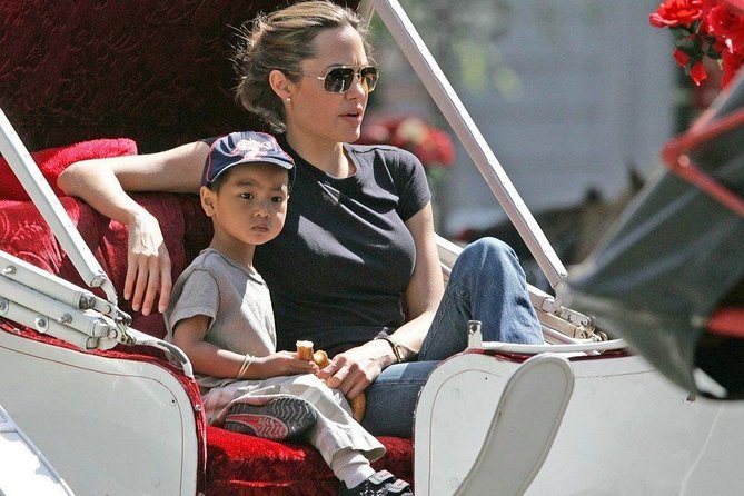 Horse Carriage Romantic Ride (VIP-Private) in Central Park 1964 - Special Touches for a Romantic Celebration