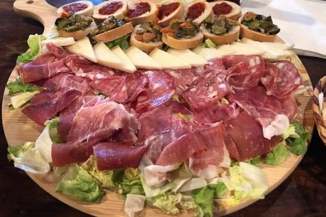 Horse ride, Olive Oil and local foods tasting in a Tuscan farm - Who Will Love This Tour: Ideal for Food and Nature Enthusiasts