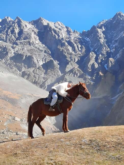 Horse riding tour in Kazbegi - Explore Kazbegi on Horseback with a 1-Hour Riding Tour