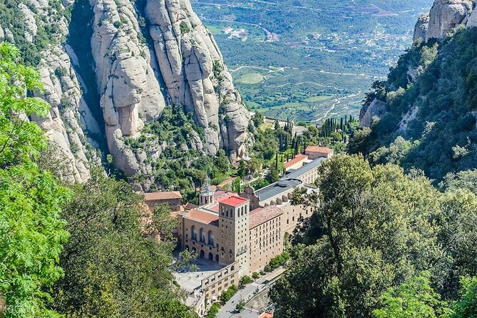Horseback Riding in Montserrat Mountain Natural Park, Barcelona - 1 to 2 hrs - What Makes This Tour Stand Out?
