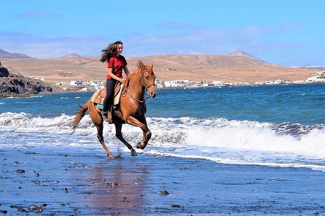 Horseback Riding in the sunset of Famara Beach, Lanzarote, Spain - Meeting Points, Pickup, and Practical Details