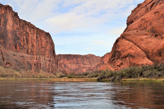 Horseshoe Bend Rafting Trip in Page - Experience the Scenic Wonders of Horseshoe Bend with a Rafting Trip