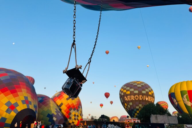 Hot air balloon adventure over Teotihuacan - Flying Over Teotihuacan at Dawn